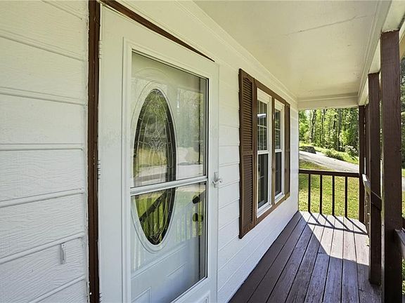 5th image of 1463 Riverline Ct SE