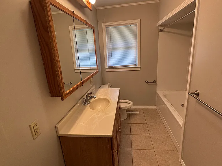 19025 Oakmont North Dr — Photo 13