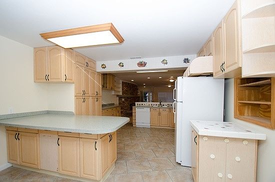 1st image of 2757 SW 46th Ct