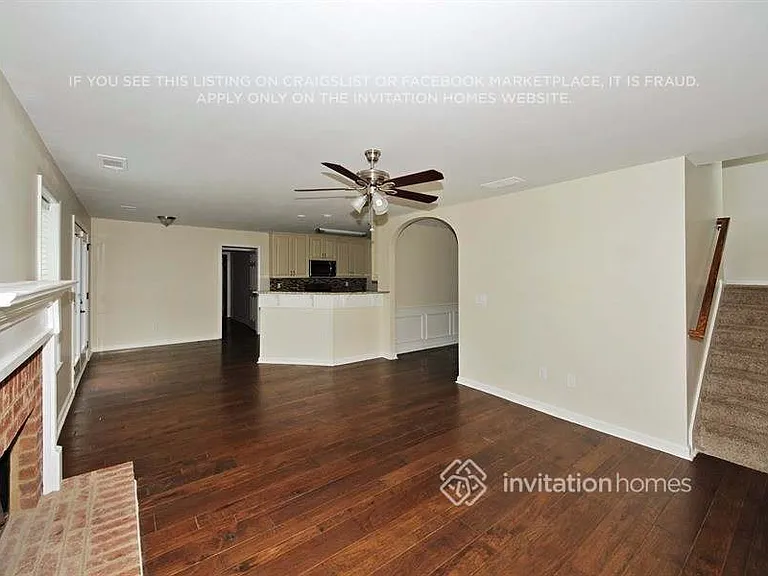 380 Running Fawn Dr — Photo 4
