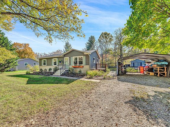 3rd image of 3320 Catawba Valley Dr