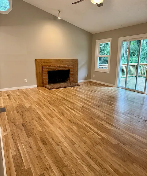 411 Patrick Henry Dr — Photo 32