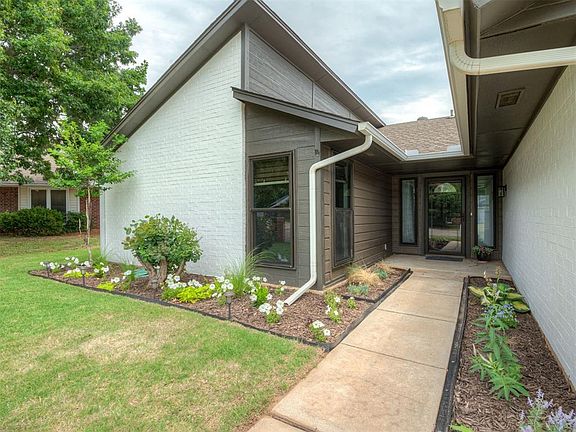 4th image of 3828 Skyward Cir