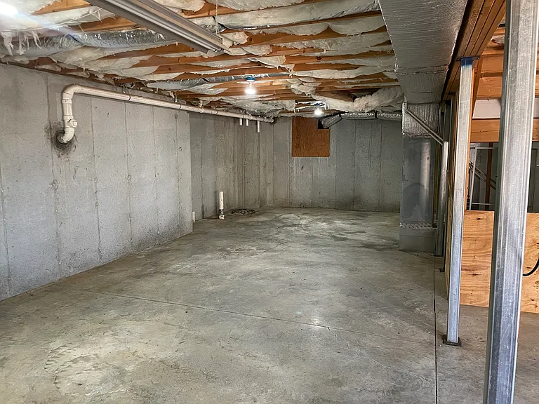 1184 Farmington Dr — Photo 27