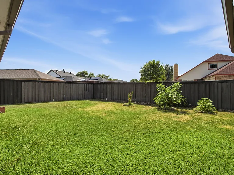 5005 Frontier Ln — Photo 23