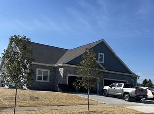 513 Firefly Trl, Hartford, WI 53027