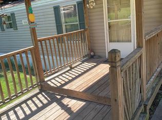 725 Squirrel Rd, Defuniak Springs, FL 32433