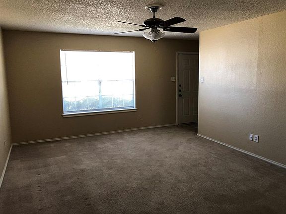 5th image of 6310 Walnut Springs Dr