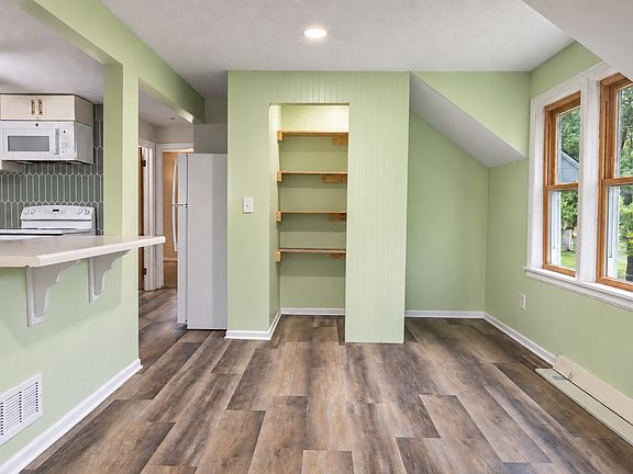 5th image of 530 4th St