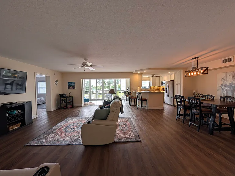 Beautiful, open layout.