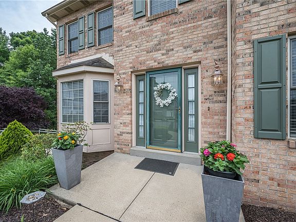 2nd image of 306 Kelton Pl