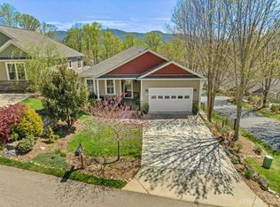 15 Village Overlook Loop, Swannanoa, NC 28778
