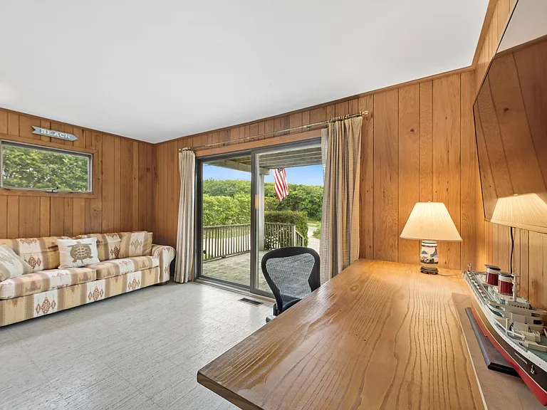 623 Old Montauk Hwy — Photo 12