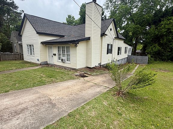 3rd image of 666 Woolfolk St