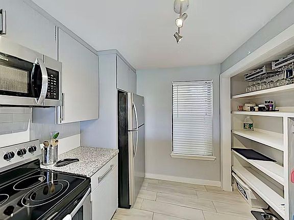 4th image of 400 Padre Blvd Unit 104