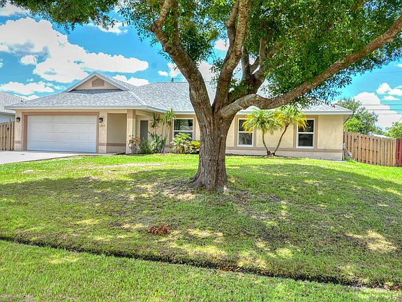 2nd image of 2817 SW Savona Boulevard