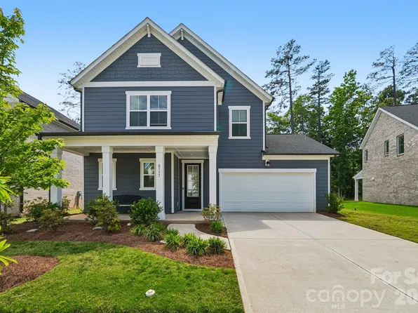 8137 Franklin Trail St, Charlotte, NC 28227