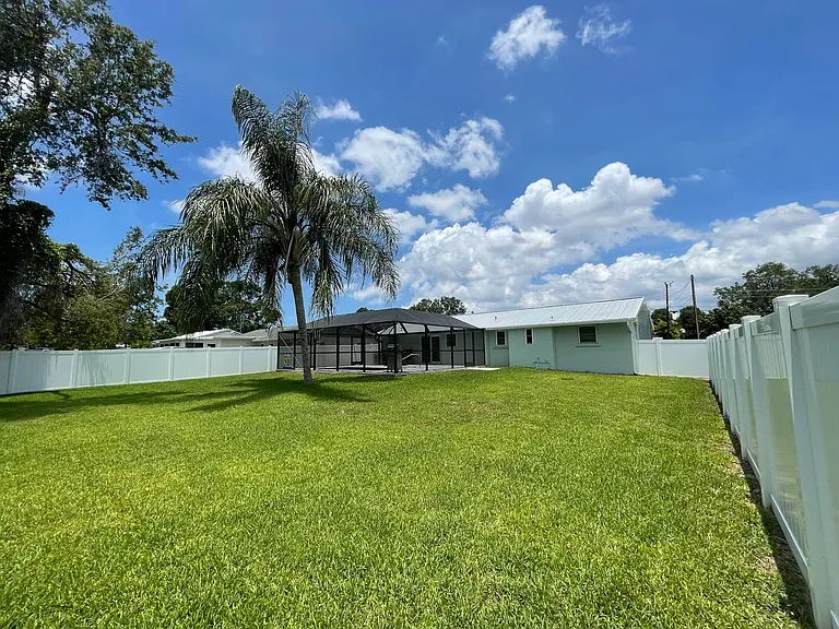 3410 Bay St — Photo 31
