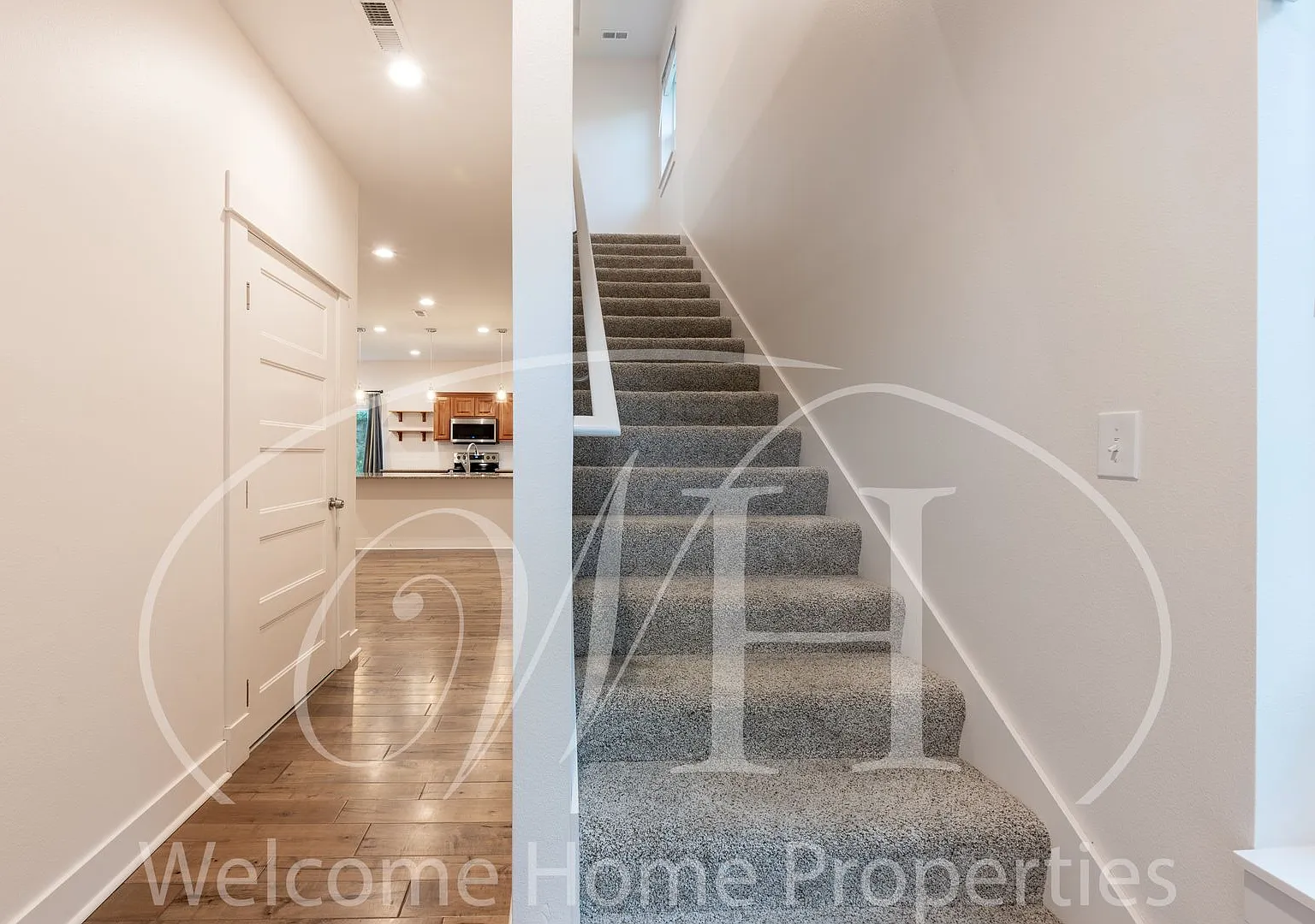 22 NE Hadley Way — Photo 4