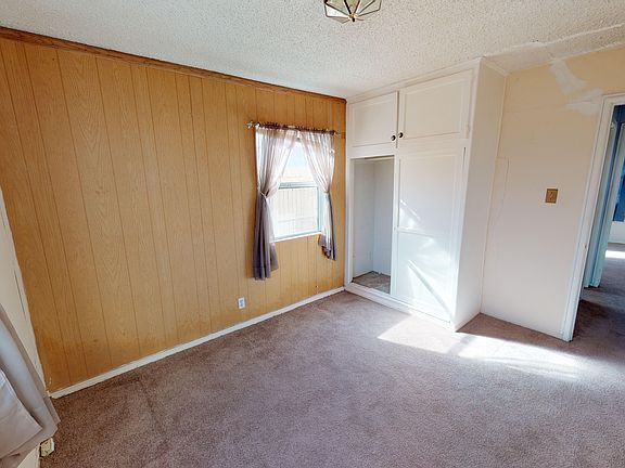 4th image of 18504 Ermanita Ave