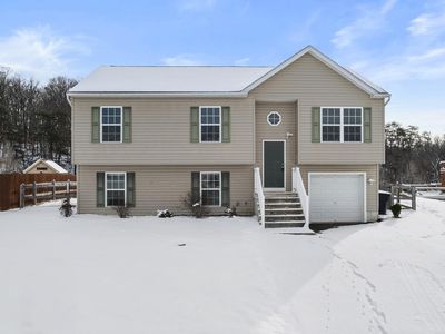 145 Eisenhower Cir, Inwood, WV, 25428