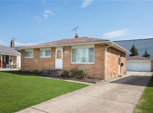 19615 Weyburne Ave, Cleveland, OH 44135