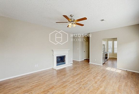 5th image of 2308 Wildwood Ln