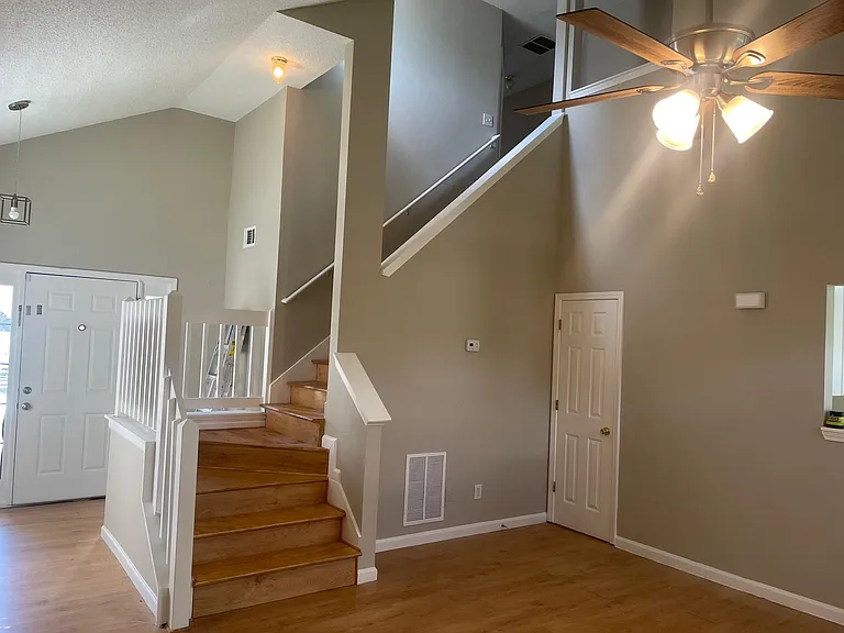 6350 Klondike River Rd — Photo 4