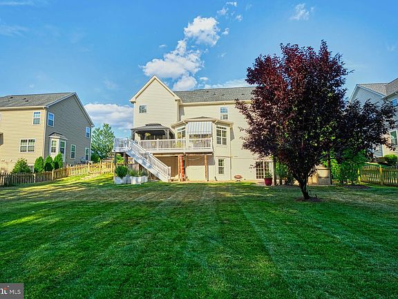 5th image of 21907 Knob Hill Pl