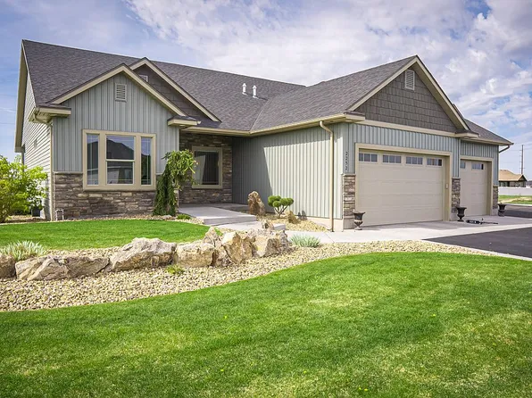2252 E Timberview Dr, Idaho Falls, ID 83401