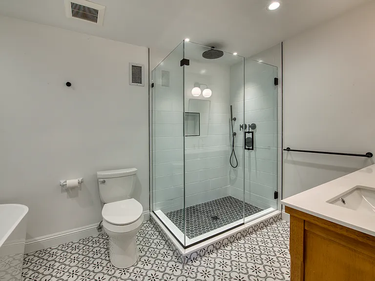 288 Fairview Ave — Photo 10