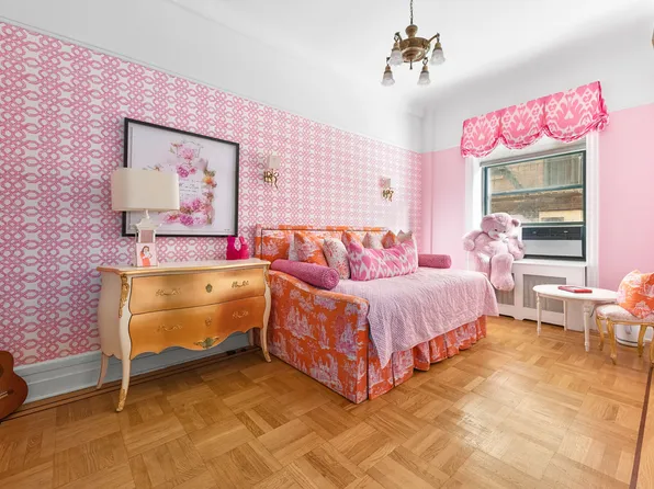 490 West End Avenue image 14 of 17