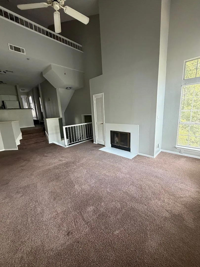 Spacious 2-Bedroom Condo with Loft & Outdoor Living — Photo 2