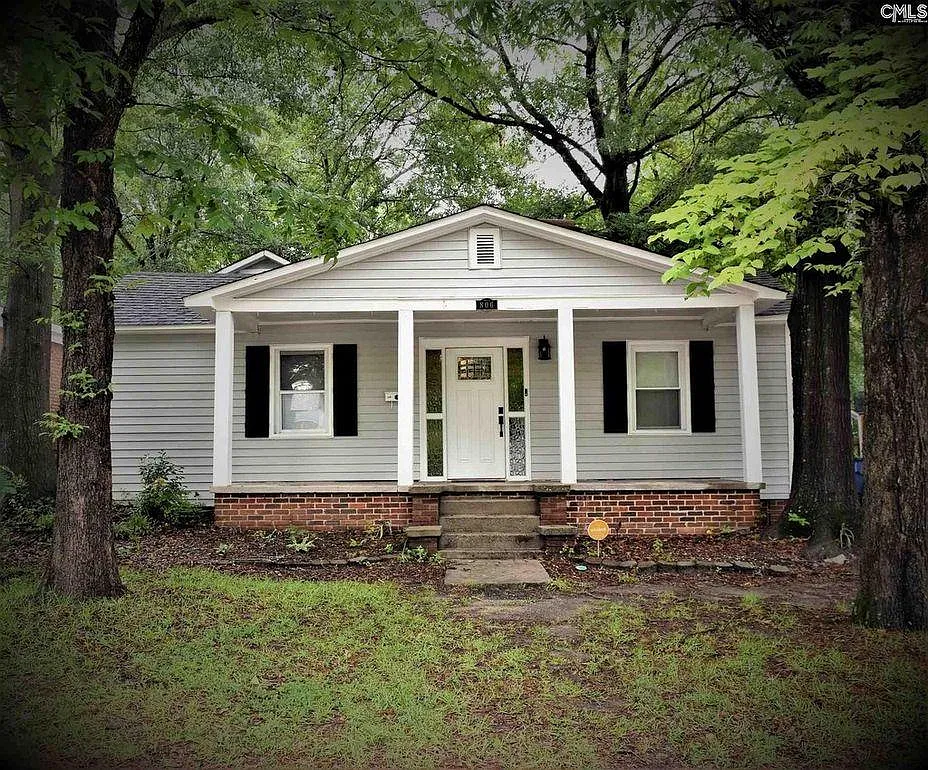 4 bed, 1648 sqft, $2,400 — Photo 1