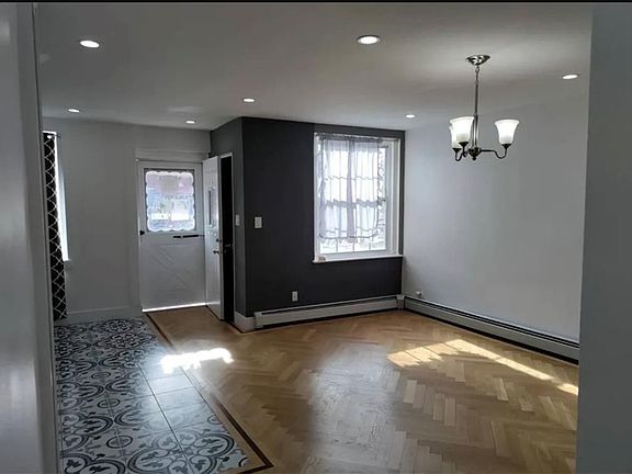 5th image of 5705 Avenue O #1