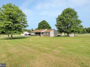 7323 Olivers Shop Rd, Hughesville, MD 20637