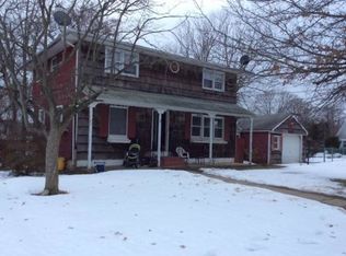 51 Francine Ave, Massapequa, NY 11758