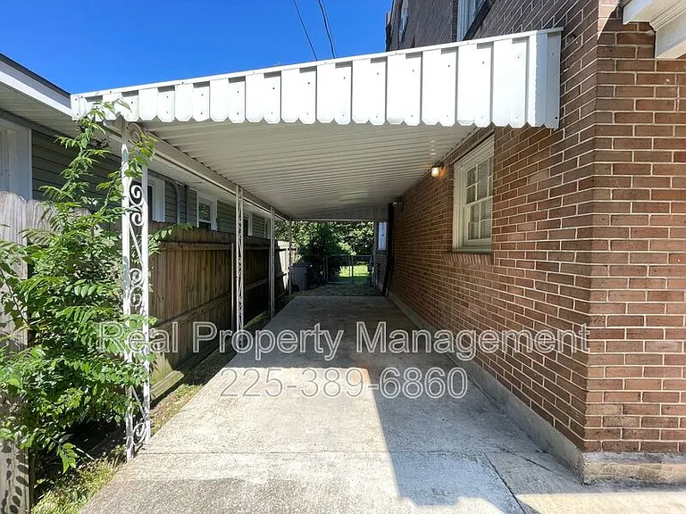755 Arlington Ave — Photo 29