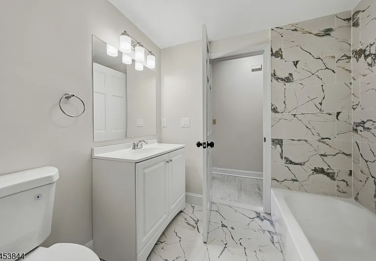 136 Elm St #1 — Photo 9