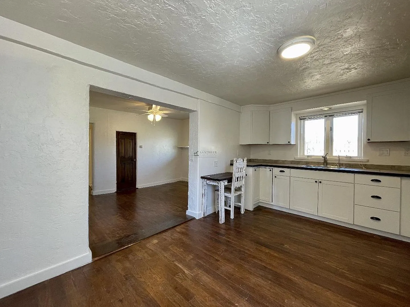 1506 West Alameda St — Photo 4