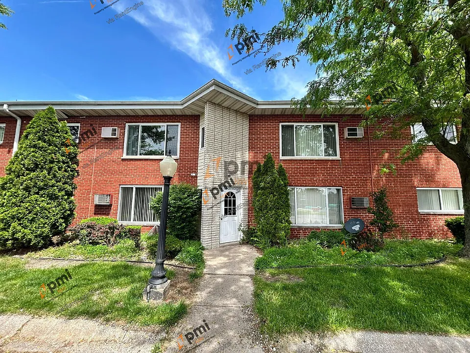 111 Harrington Ave #5