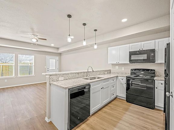 5th image of 7116 Georgeann Dr #104