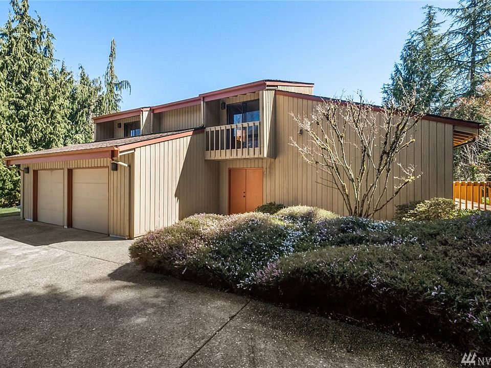 Your chance to own this Midcentury Modern Marvel!