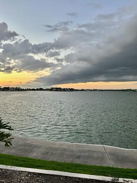 2 bed, 1235 sqft, $2,750 — Photo 1