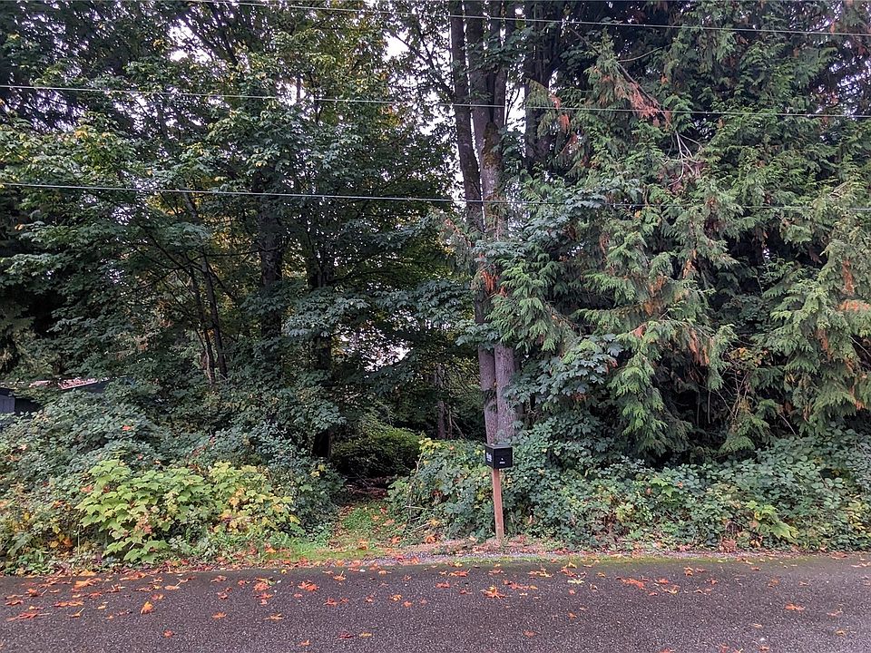 1st image of 209 xx SE 270th St