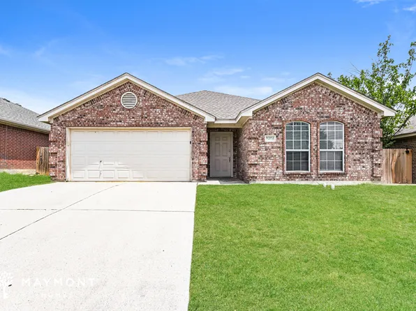 9208 Marilyn Dr, White Settlement, TX 76108