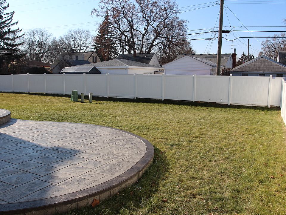 2nd image of 14199 Shamrock Dr