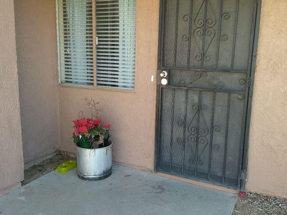 1st image of 10905 Bartlett Ave