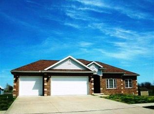 3229 Buckingham Dr, Sedalia, MO 65301