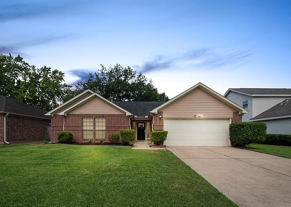1st image of 3423 Lakeland Gardens Dr